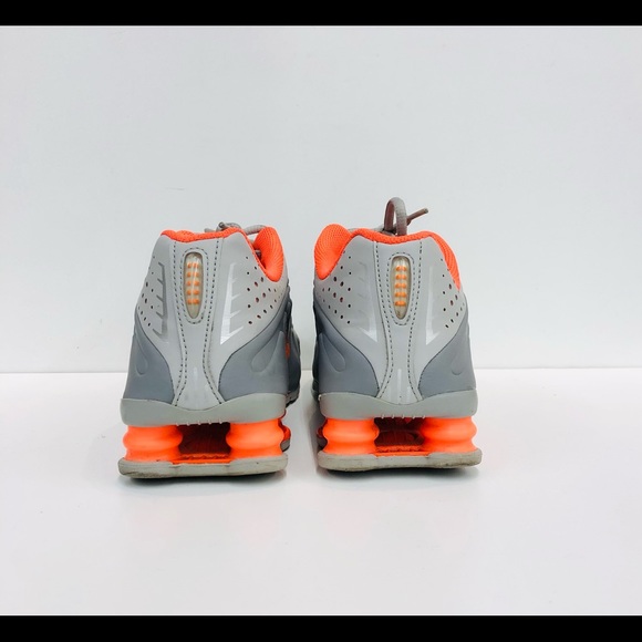 Nike Shox R4 Running Shoes Trainers 6Y - Picture 4 of 5